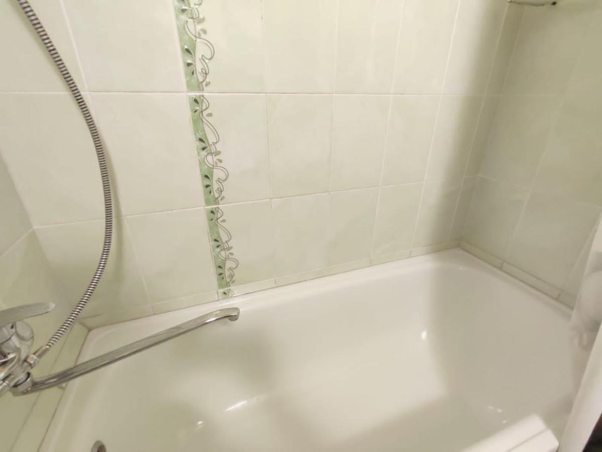 Стандарт Апартаменты Ул.Урицкого 74 Pavlodar Extérieur photo